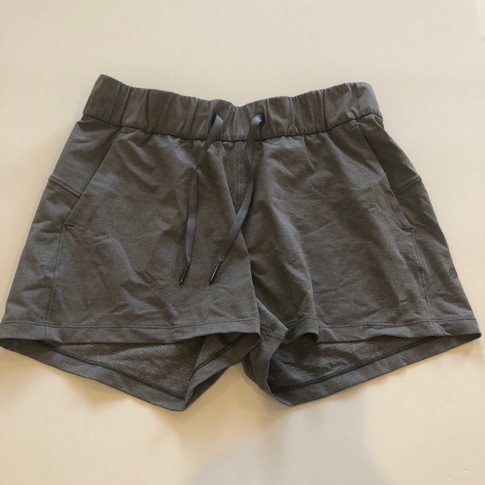 Lululemon on the fly short